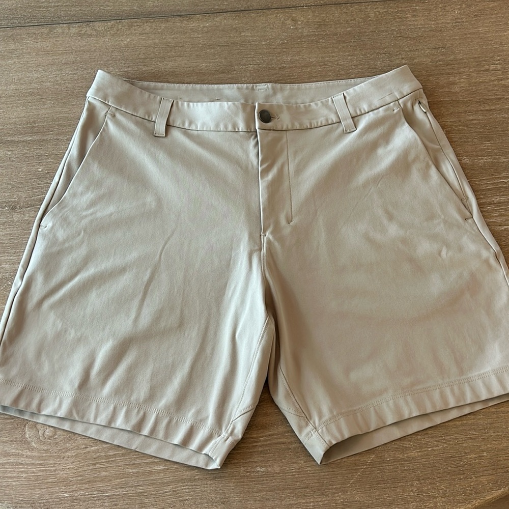 Lululemon men’s khaki shorts 32” waist